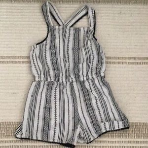 Cute black& white dress